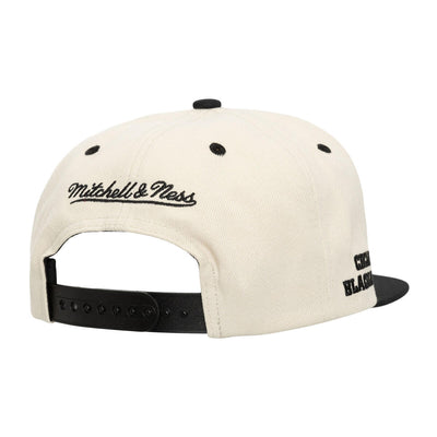 NHL EVERGREEN CREAM BLACK SNAPBACK BLACKHAWKS Off White HS9560-CBHOFWH - Image 2
