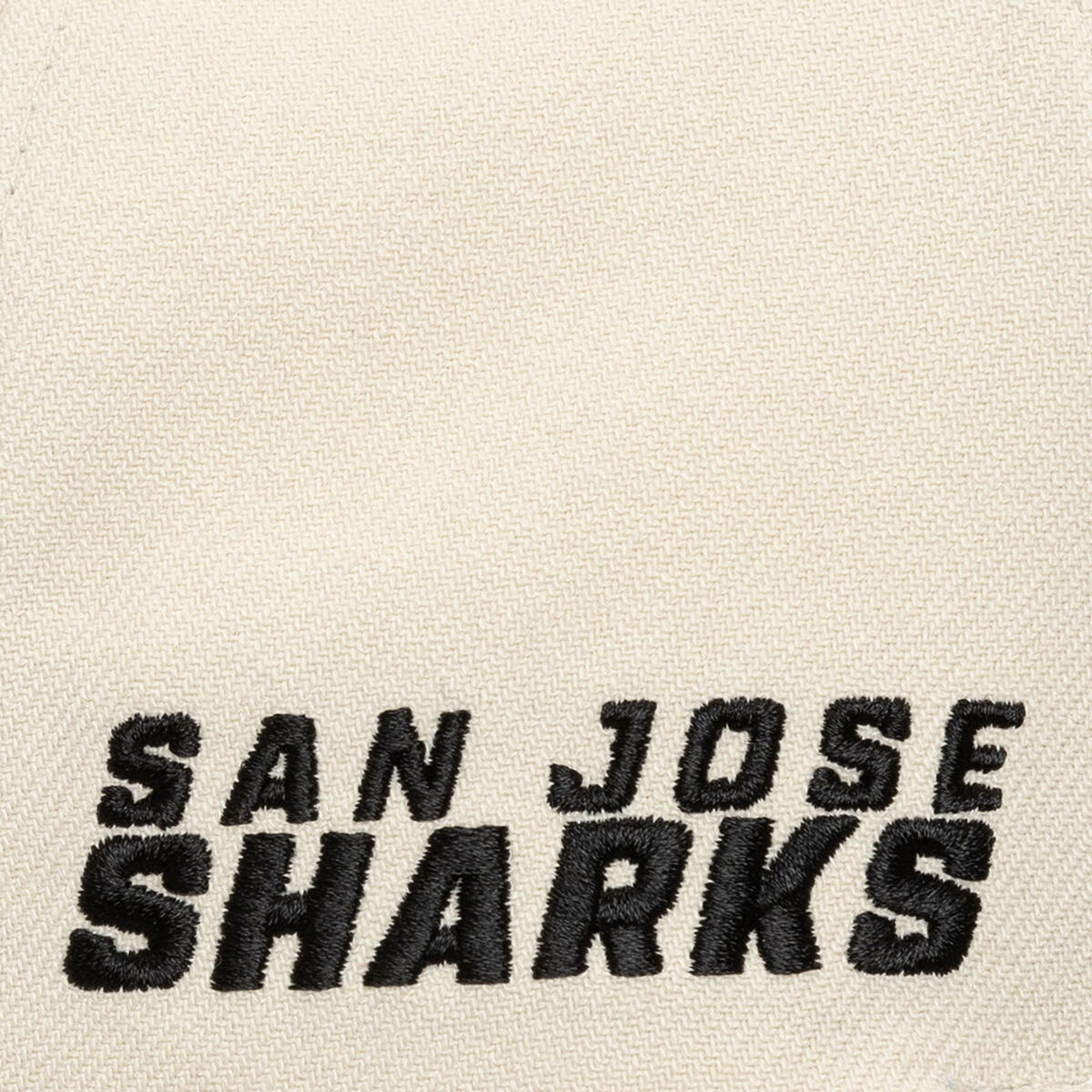 NHL EVERGREEN CREAM BLACK SNAPBACK SHARKS Off White HS9560-SJSOFWH - Image 3