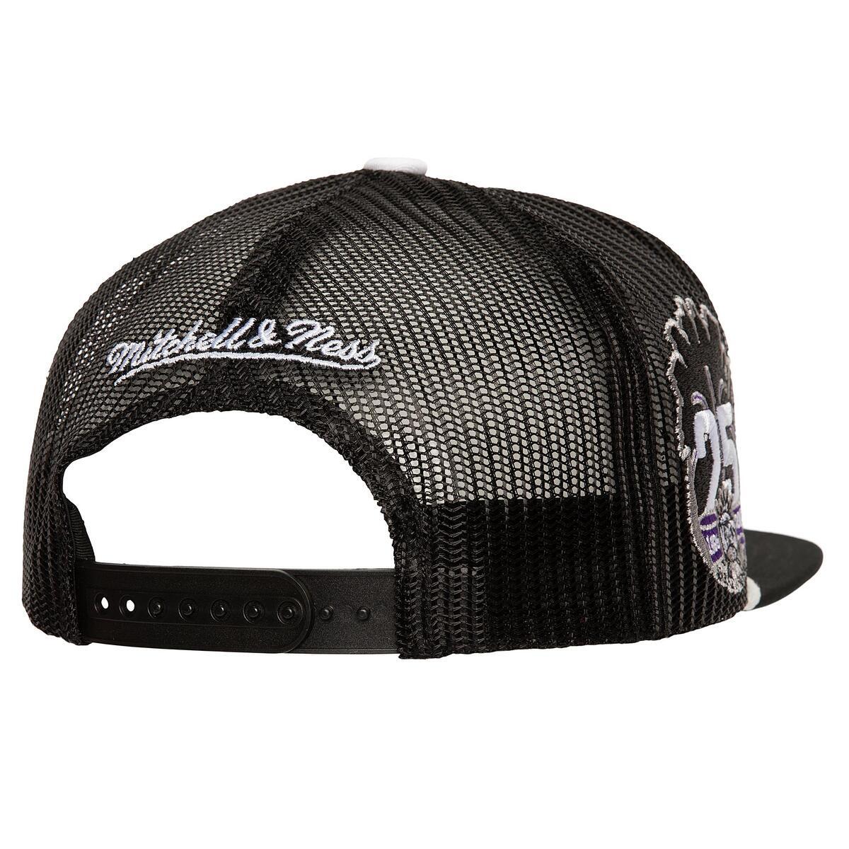 NBA ROPER TRUCKER HWC KINGS Black HT8227-SKIBLCK - Image 2