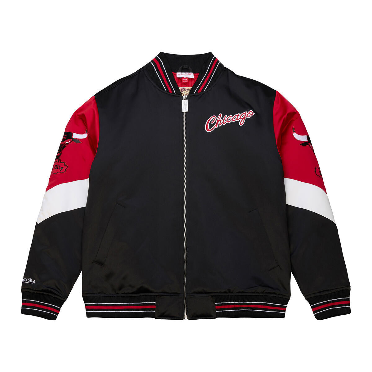 NBA THROW IT BACK HEAVYWEIGHT SATIN JACKET VINTAGE BULLS - Image 1