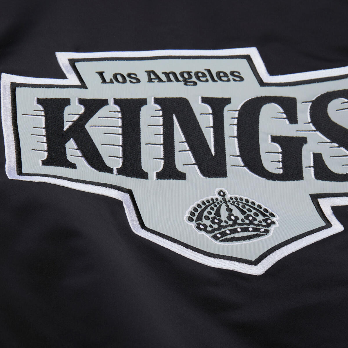 NHL THROW IT BACK HEAVYWEIGHT SATIN JACKET CURRENT KINGS - Image 8