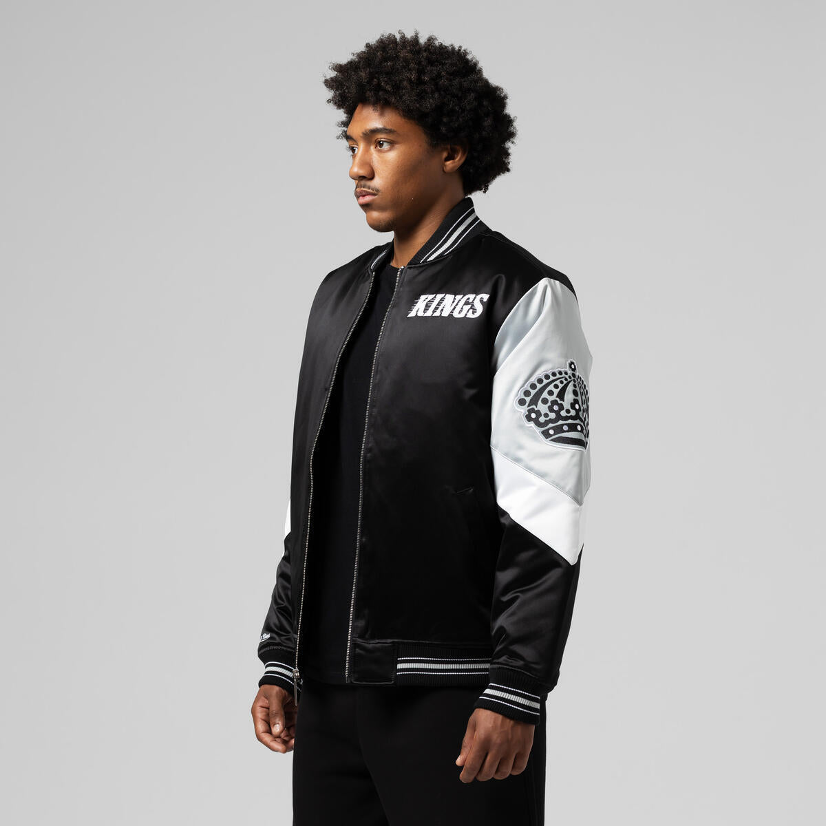 NHL THROW IT BACK HEAVYWEIGHT SATIN JACKET CURRENT KINGS - Image 10