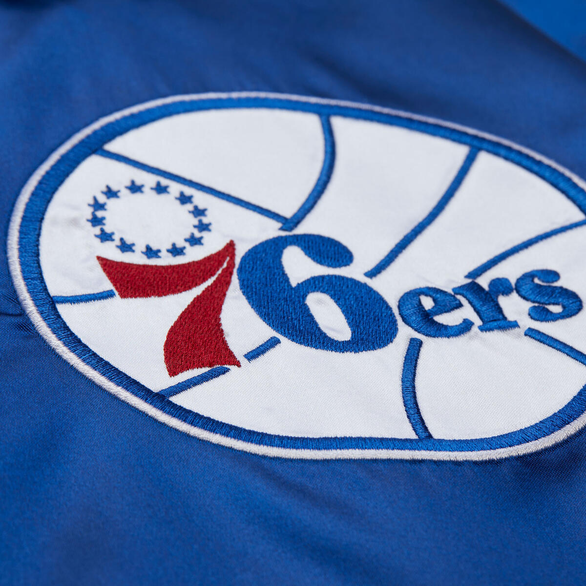 NBA DOWNTOWN COLLECTION SATIN COACHES JACKET VINTAGE 76ERS - Image 3