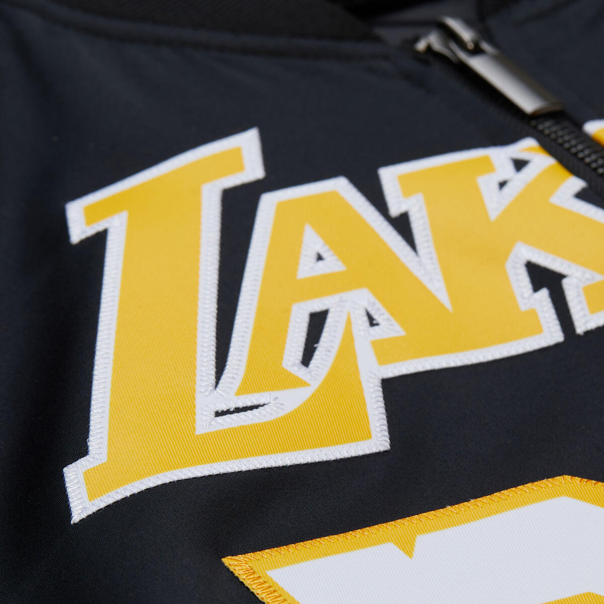 NBA MAXXED OUT SATIN JACKET LAKERS SHAQUILLE O'NEAL - Image 4