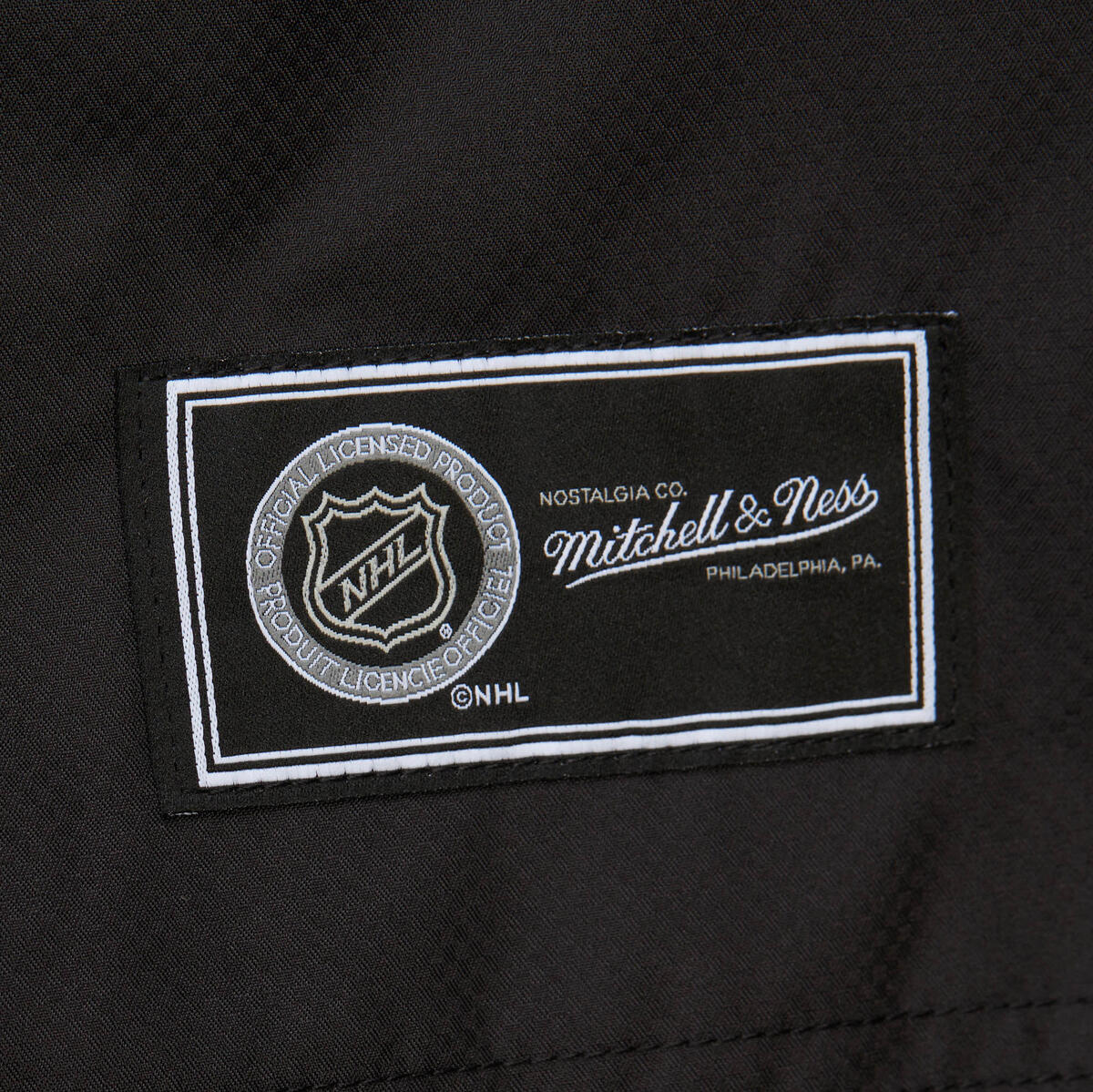 NHL COACHES JACKET BLACKHAWKS Black JK8698-CBHBLCK - Image 5