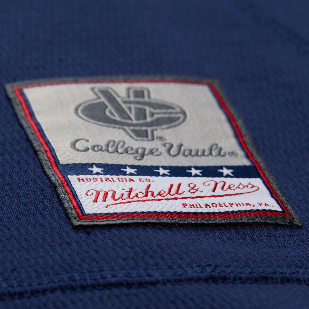 NCAA THERMAL LIGHTWEIGHT HOODIE VINTAGE LOGO MICHIGAN Navy LS9214-UMINAVY - Image 4