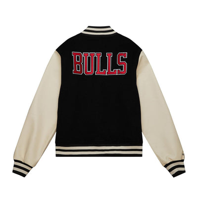 NBA UNISEX VARSITY JACKET BULLS - Black - Image 2