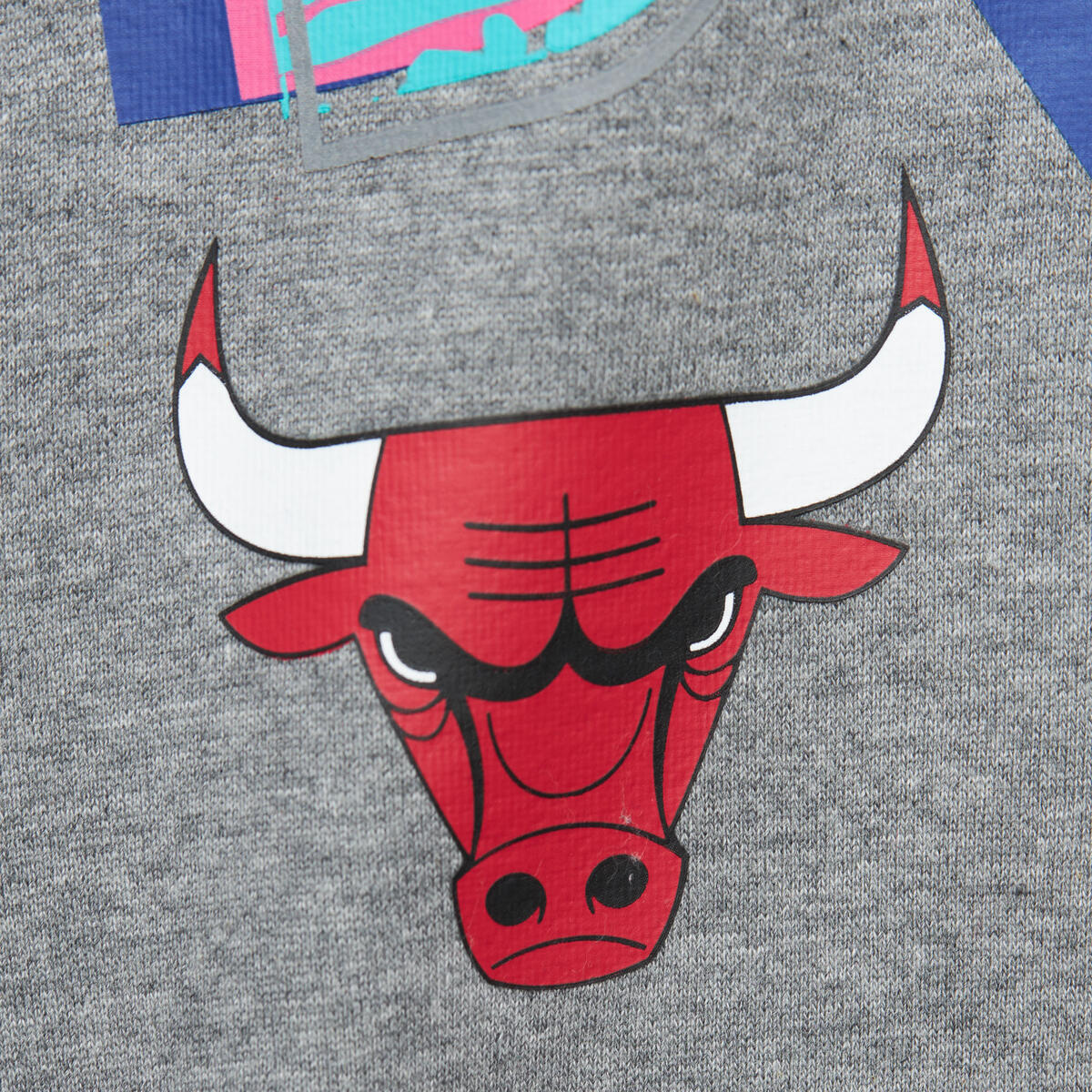 NBA 90S REFLECTIVE HEATHER CREWNECK SWEATSHIRT BULLS Grey Heather OJPO6777-CBUYYPPPGYHT - Image 5