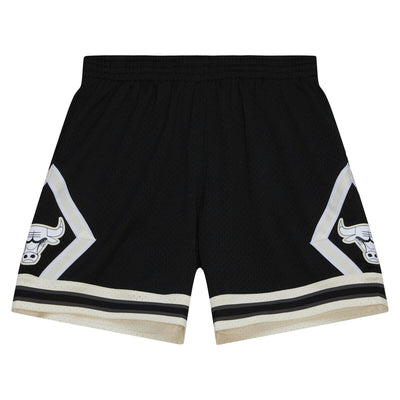 NBA OFF COURT SHORTS BULLS 1997 Black PFSW5880-CBU97PPPBLCK - Image 1
