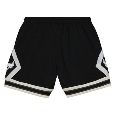 NBA OFF COURT SHORTS BULLS 1997 Black PFSW5880-CBU97PPPBLCK - Image 2