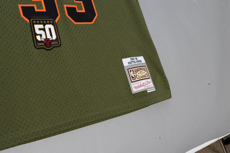 NBA FLIGHT SWINGMAN JERSEY BULLS 1997 SCOTTIE PIPPEN - Image 4