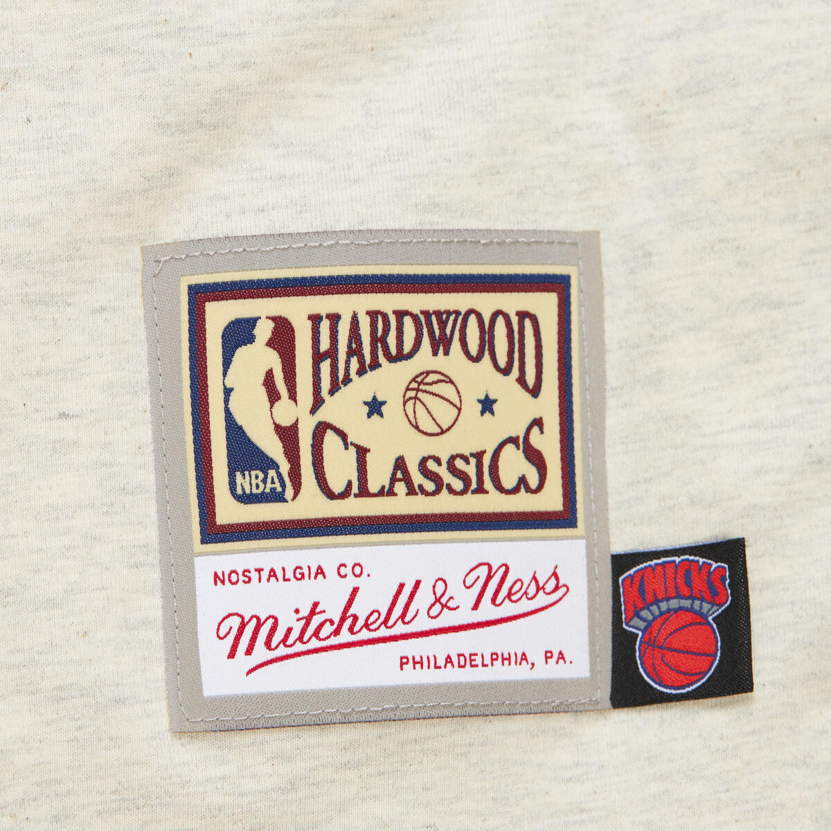 NBA LEGACY DEFINED SS TEE HWC KNICKS Oatmeal Heather SS8412-NYKOTHT - Image 10