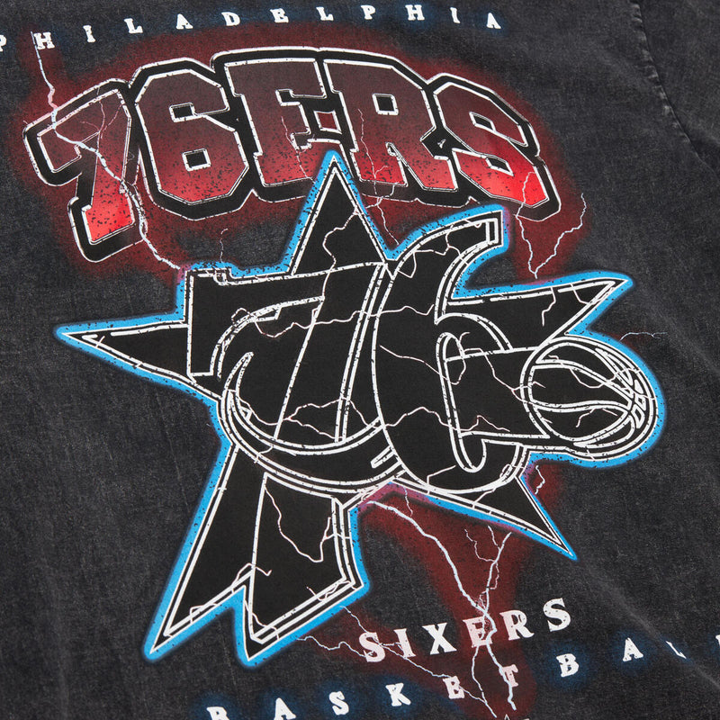 NBA OVERSIZED GRAPHIC TEE 76ERS - Image 3