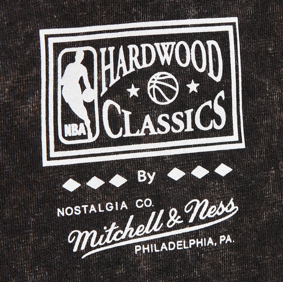 NBA DESTINATION LEISURE SS PREMIUM GRAPHIC TEE LAKERS Black SSTE6791-LALYYPPPBLCK - Image 3