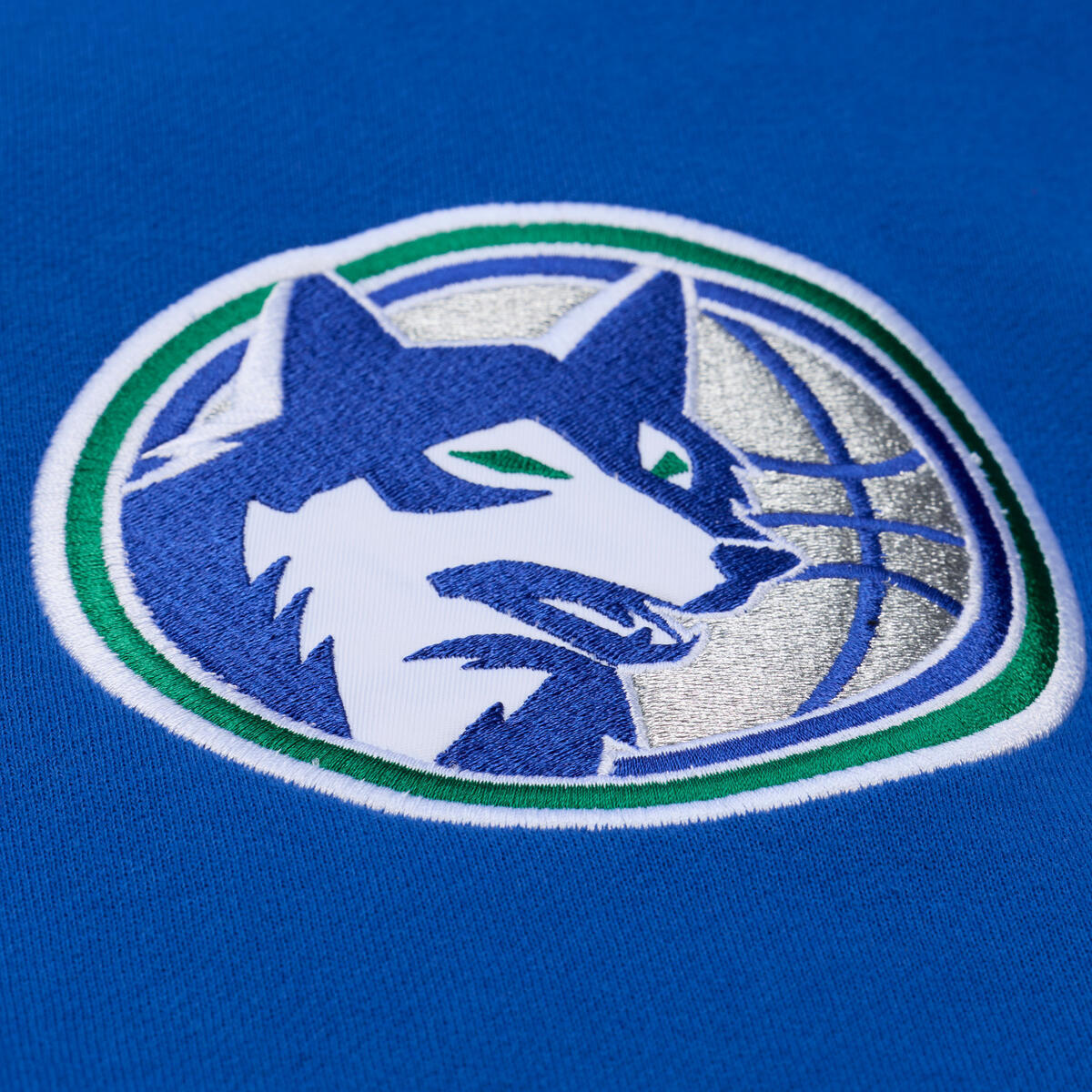 NBA THROW IT BACK QUILTED FLEECE HOODIE MINNESOTA TIMBERWOLVES - Image 4