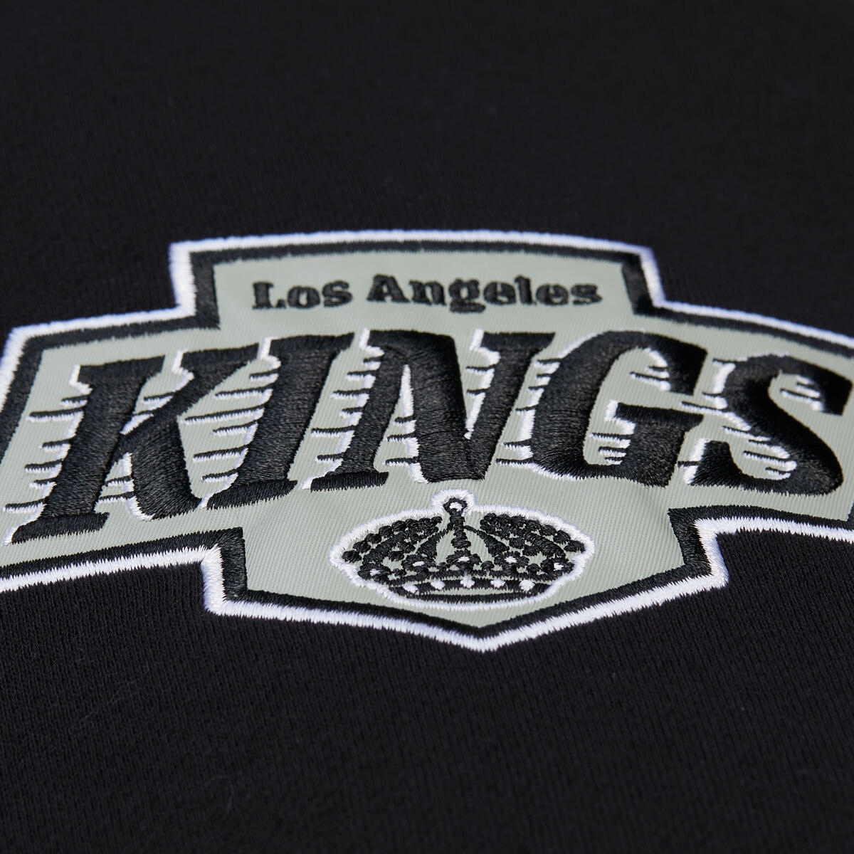NHL THROW IT BACK QUILTED FLEECE HOODIE CURRENT LOGO KINGS - Image 3