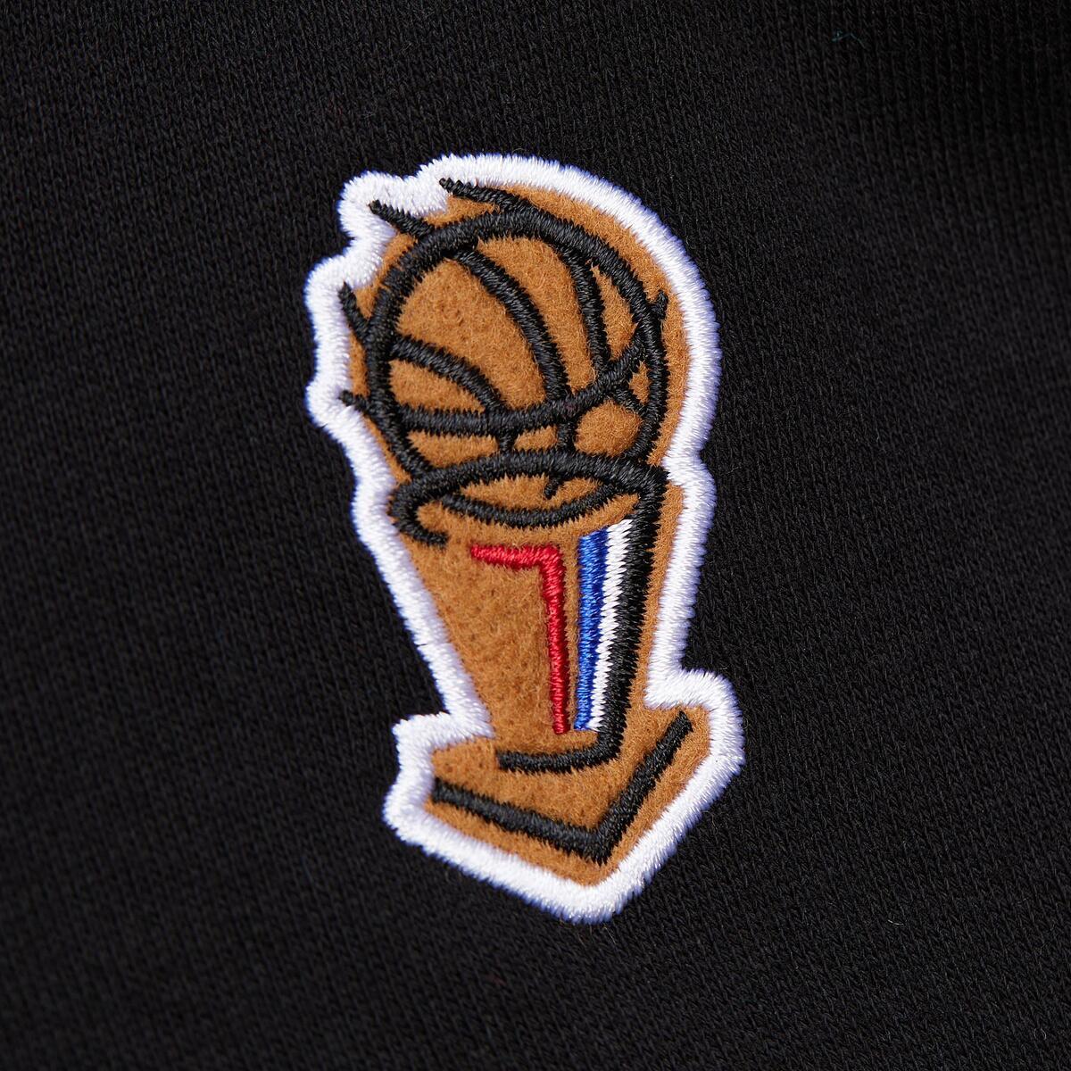 NBA TEAM OG 3.0 FLEECE HOODIE VINTAGE LOGO BULLS Black TH8083-CBUBLCK - Image 4