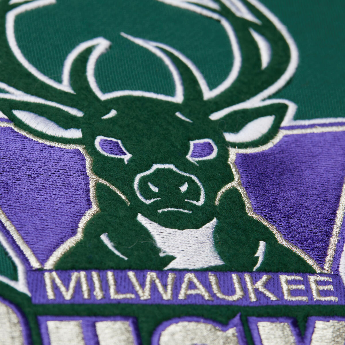 NBA TEAM ORIGINS FLEECE HOODIE VINTAGE LOGO BUCKS Bucks Green TH9263-MBUBUGN - Image 4