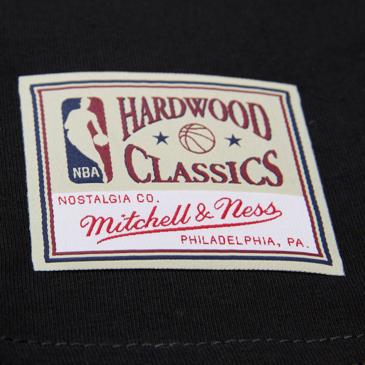 NBA RETRO CITY TEE 76ERS - Black - Image 5