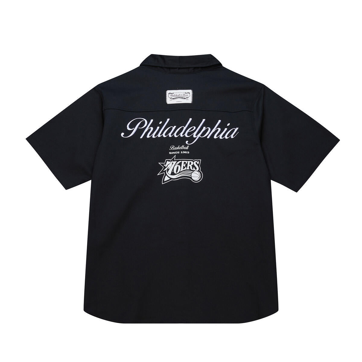 NBA SS BUTTON UP 76ERS Black TP12983-P76BLCK - Image 2