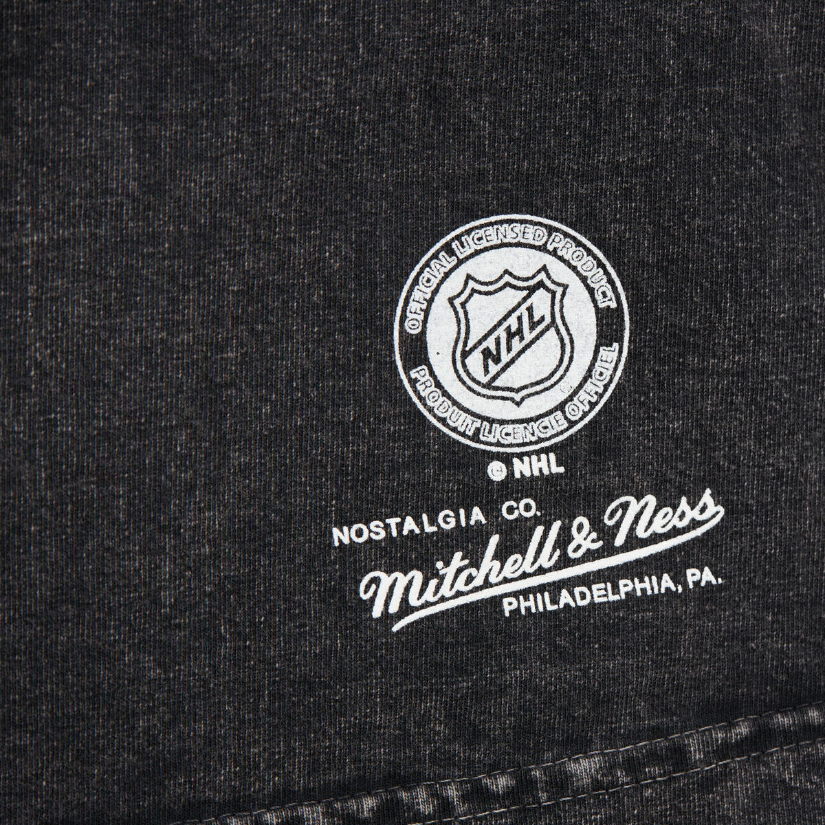 NHL OVERSIZED GRAPHIC TEE BLACKHAWKS Black TP6805-CBHBLCK - Image 10