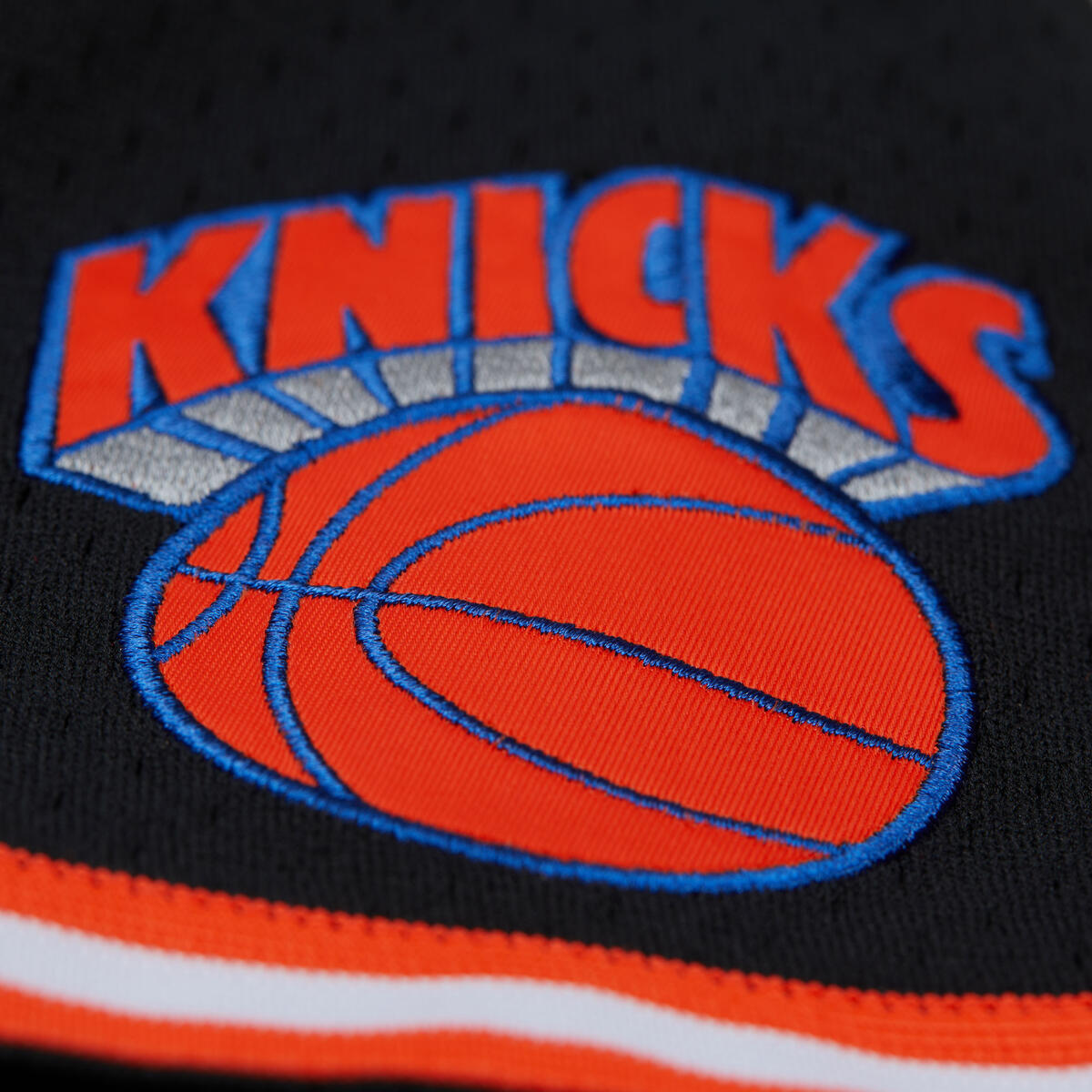 NBA ON THE CLOCK MESH BUTTON FRONT VINTAGE LOGO KNICKS Black TP9273-NYKBLCK - Image 5
