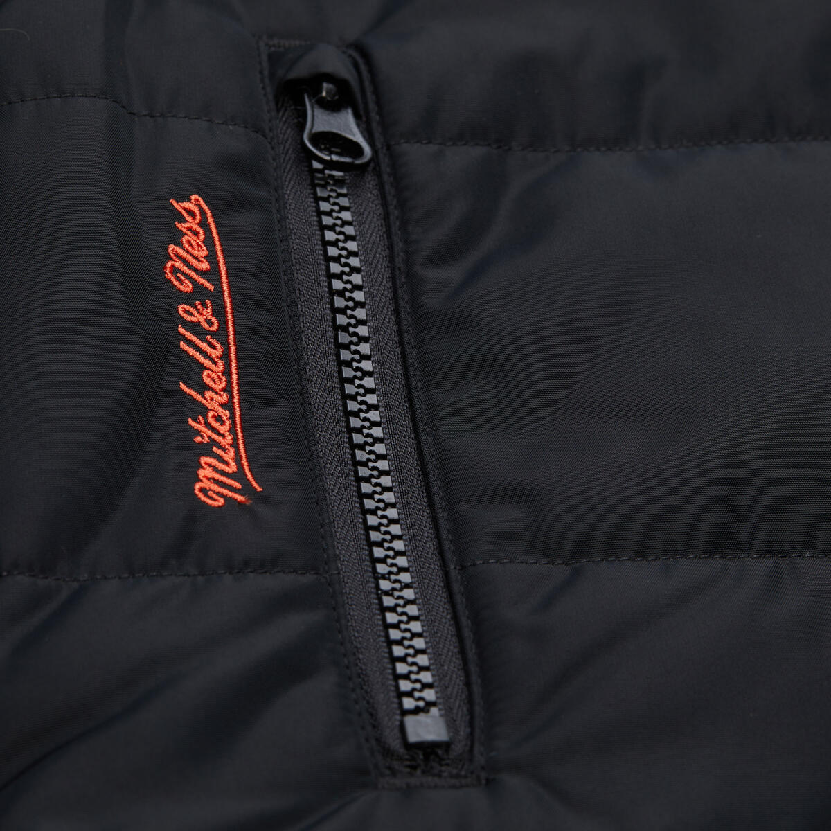 NHL WOMEN'S CROP PUFFER VEST FLYERS - Image 3