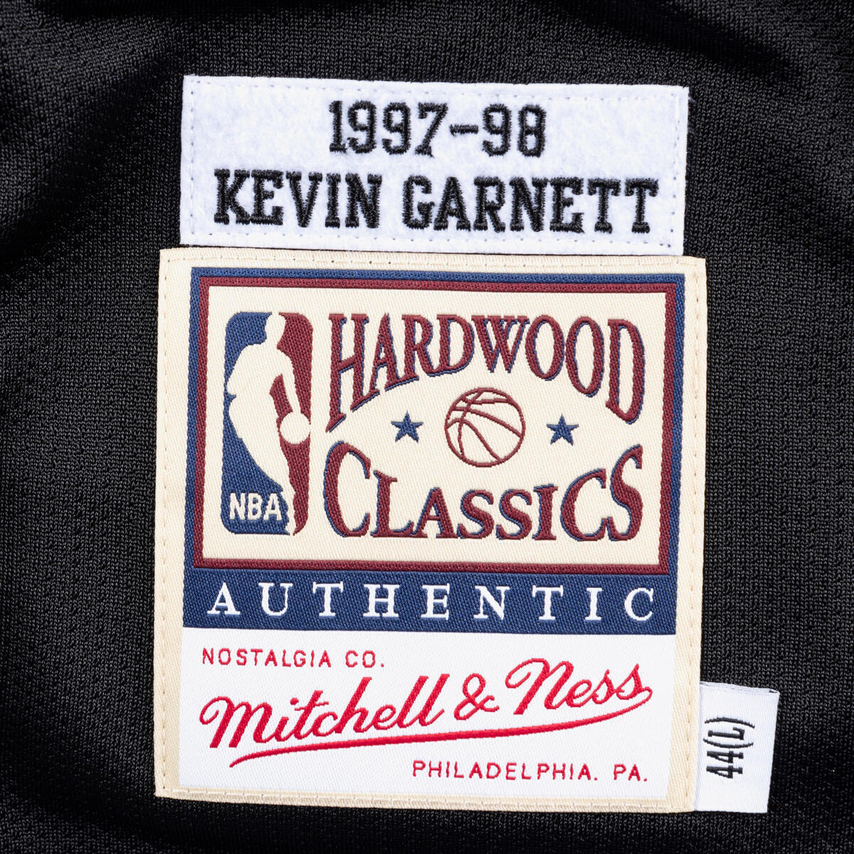 NBA AUTHENTIC ALTERNATE JERSEY TIMBERWOLVES 1997 KEVIN GARNETT Black AJY4EL18018-MTIBLCK97KGA - Image 3
