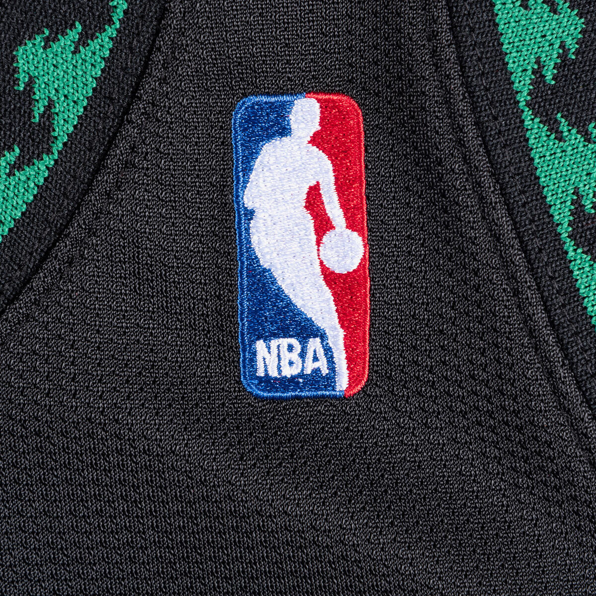 NBA AUTHENTIC ALTERNATE JERSEY TIMBERWOLVES 1997 KEVIN GARNETT Black AJY4EL18018-MTIBLCK97KGA - Image 4