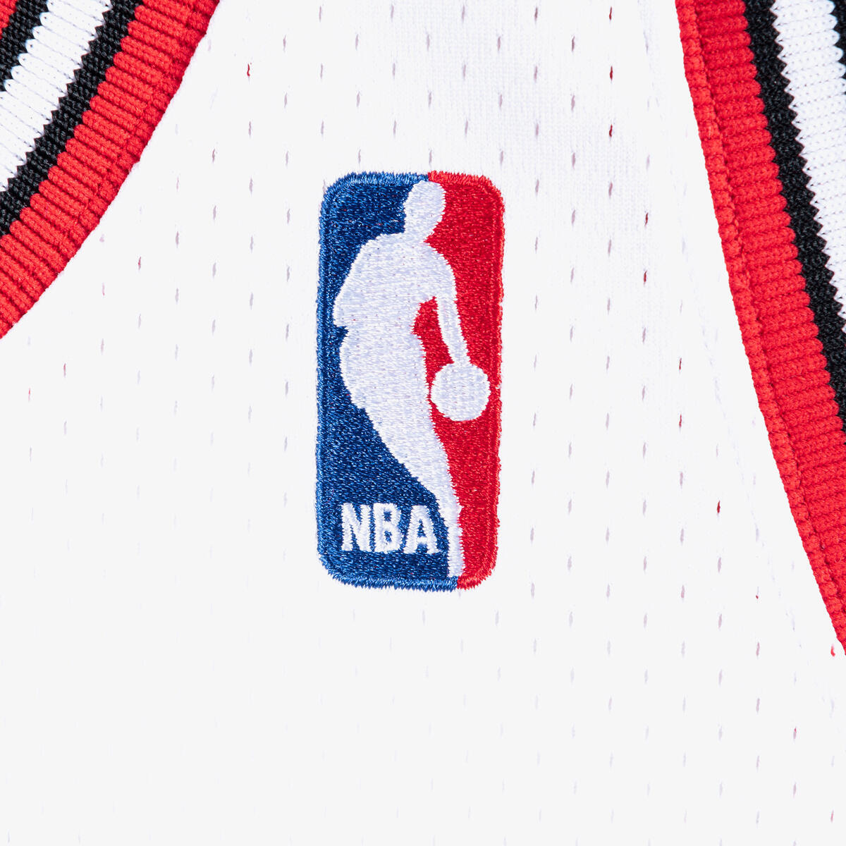 NBA AUTHENTIC HOME JERSEY BULLS 1995 MICHAEL JORDAN - White - Image 4