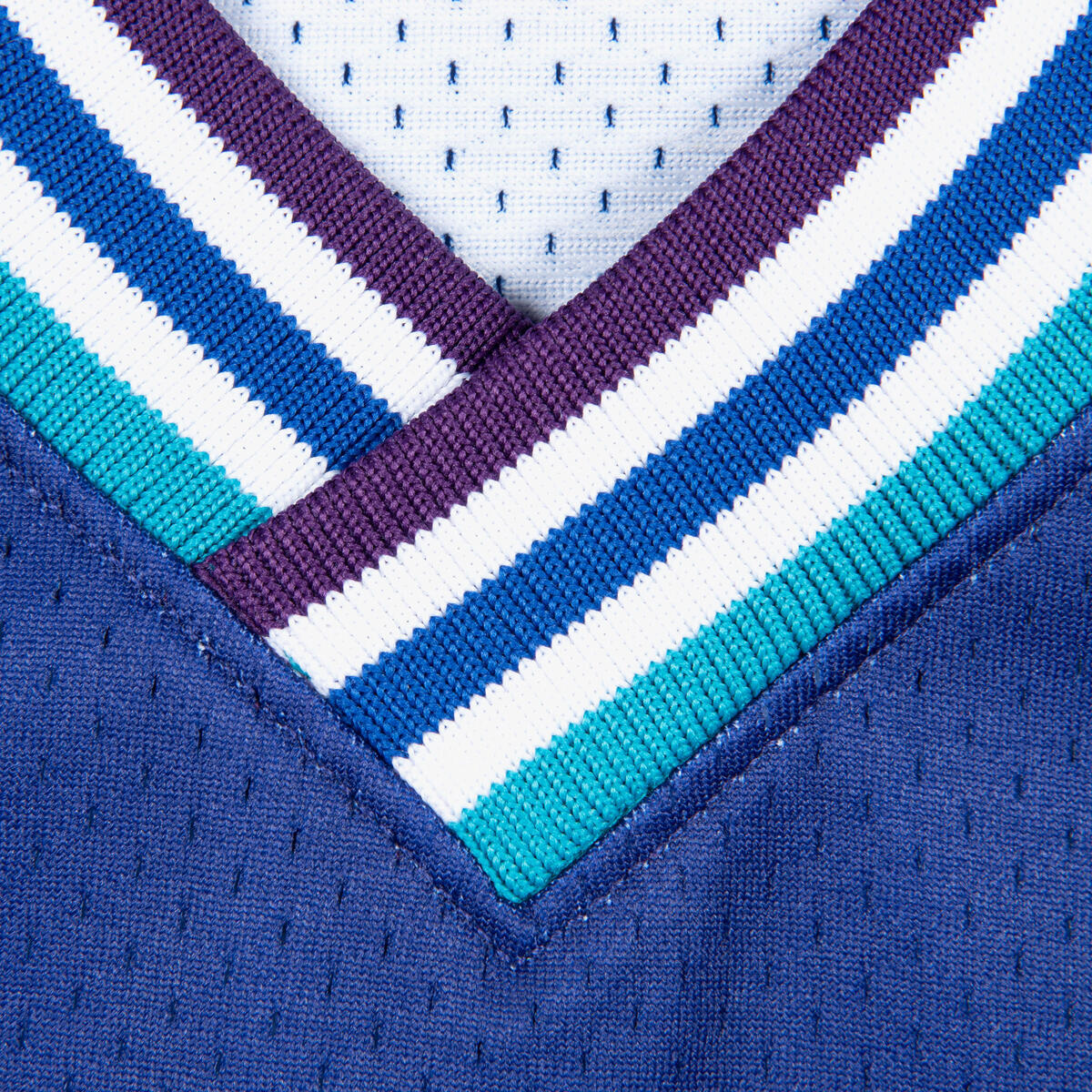 NBA AUTHENTIC JERSEY HORNETS 1994 ALONZO MOURNING - Image 5