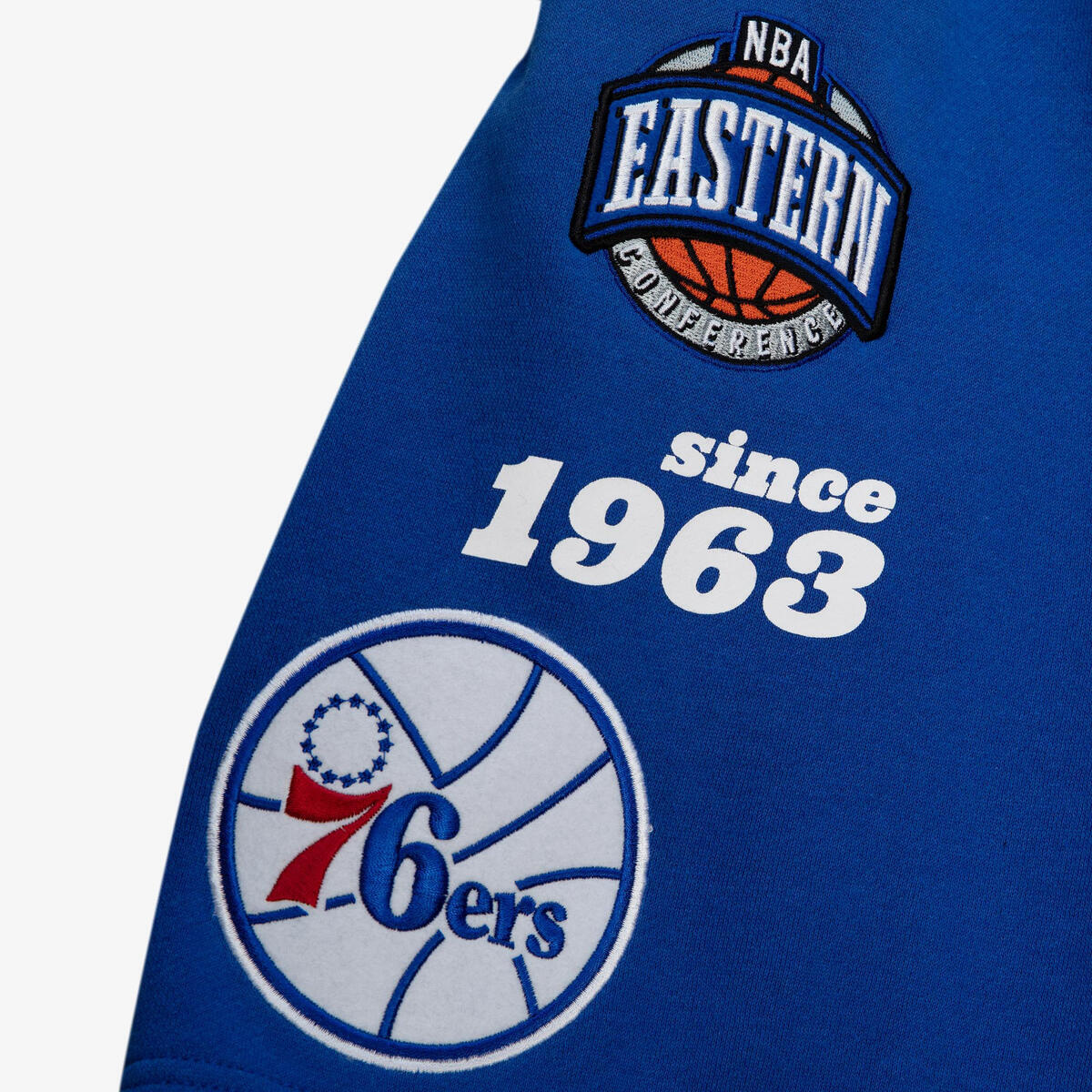 NBA TEAM ORIGINS FLEECE SHORTS 76ERS - Royal - Image 3
