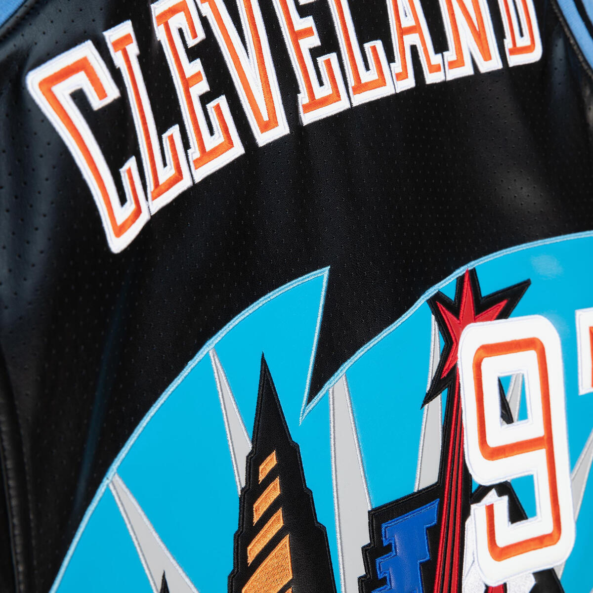 NBA M&N X JEFF HAMILTON FASHION JERSEY CAVALIERS Black TFSM4812-CCAYYPPPBLCK - Image 3